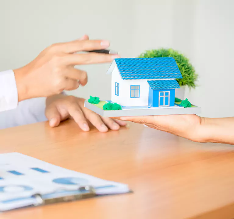 Why Choose Us to Sell a House with a Reverse Mortgage in Riverhead, NY?